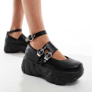 KOI Seraphon Black Chunky Mary Janes - NEW in box - Size 5